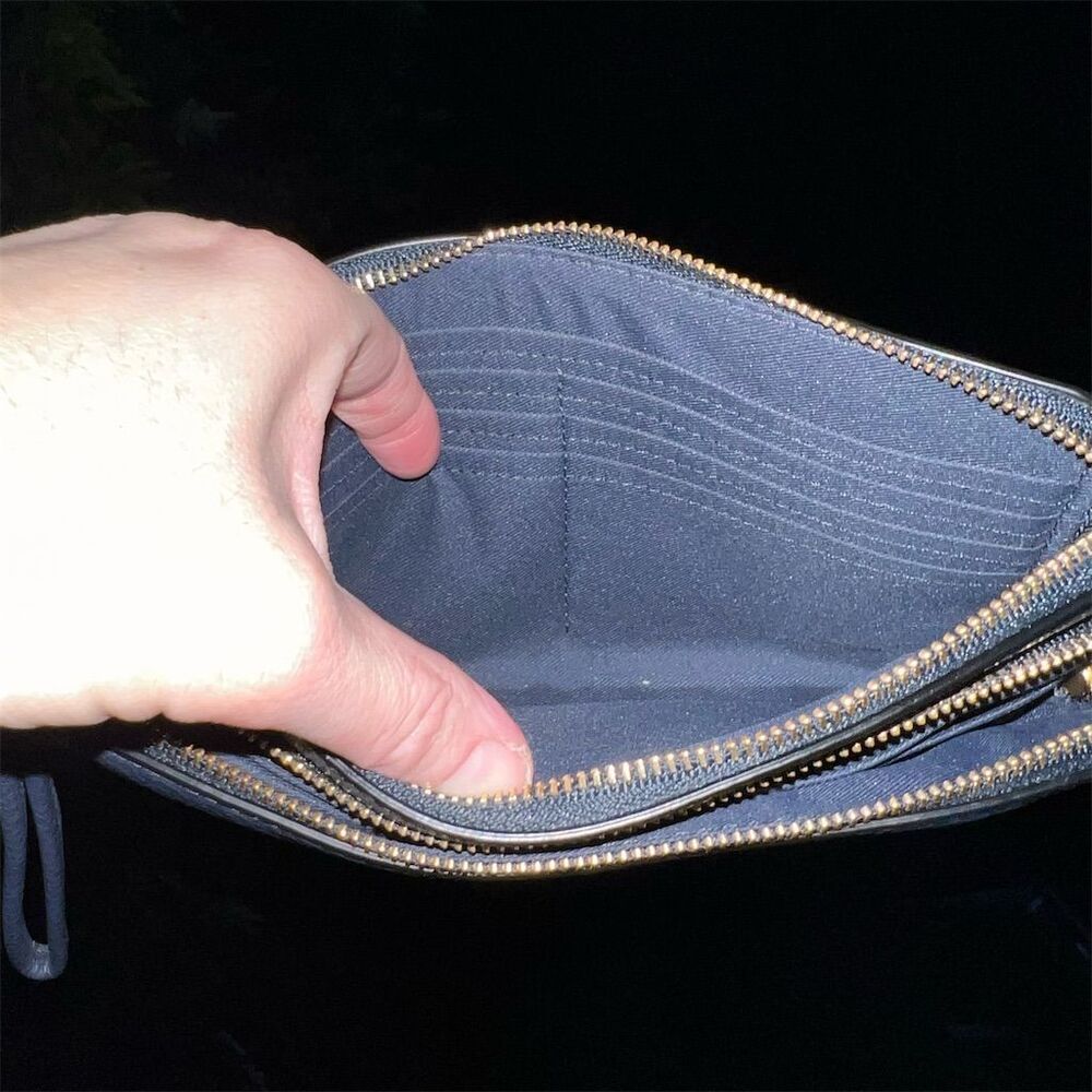 COACH Women's Double Zip Wallet Wristlet Navy Blue Pebbled Leather Gold Hardware - Picture 4 of 8